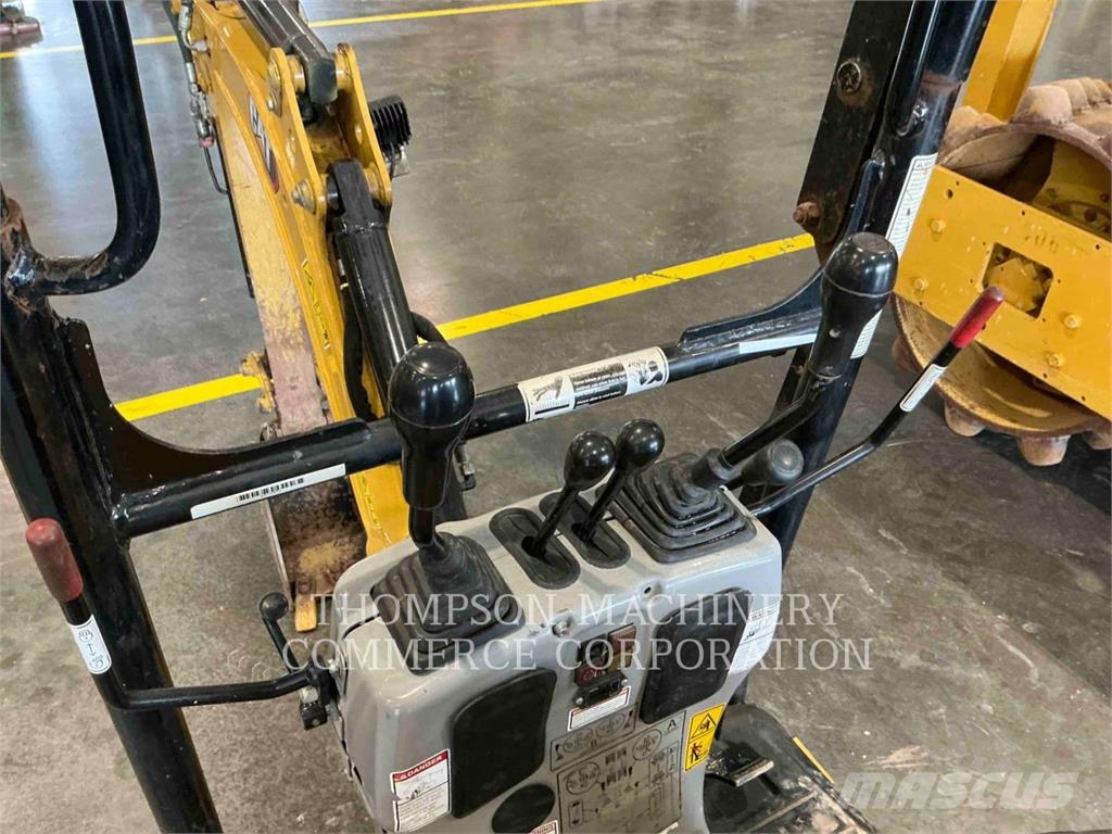 CAT 300.9D حفارات صغيرة أقل من 7 طن (حفارات صغيرة)