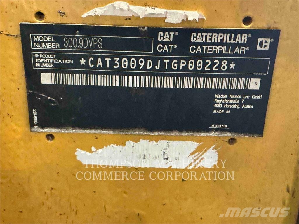 CAT 300.9D حفارات صغيرة أقل من 7 طن (حفارات صغيرة)