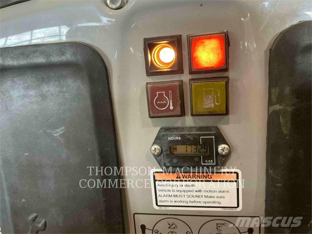 CAT 300.9D حفارات صغيرة أقل من 7 طن (حفارات صغيرة)