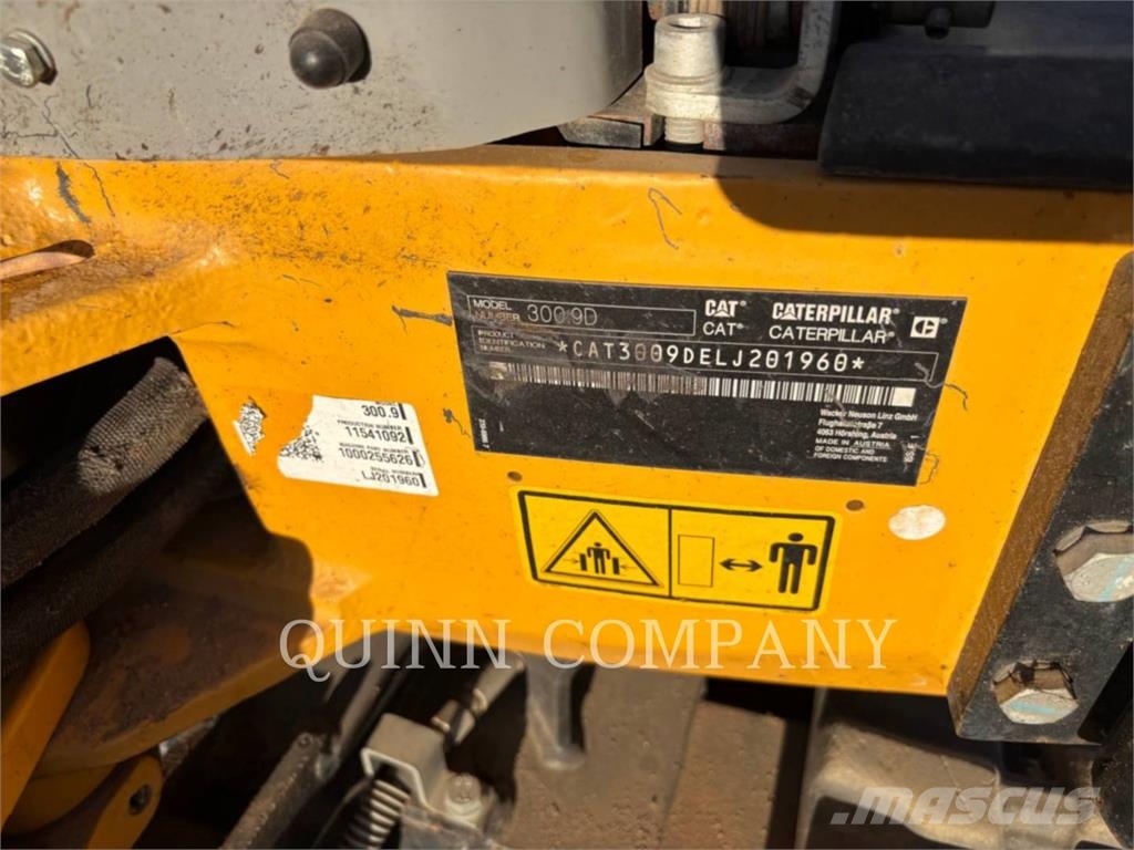 CAT 300.9D Kāpurķēžu ekskavatori