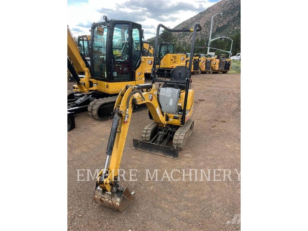 CAT 300.9D Bagri goseničarji