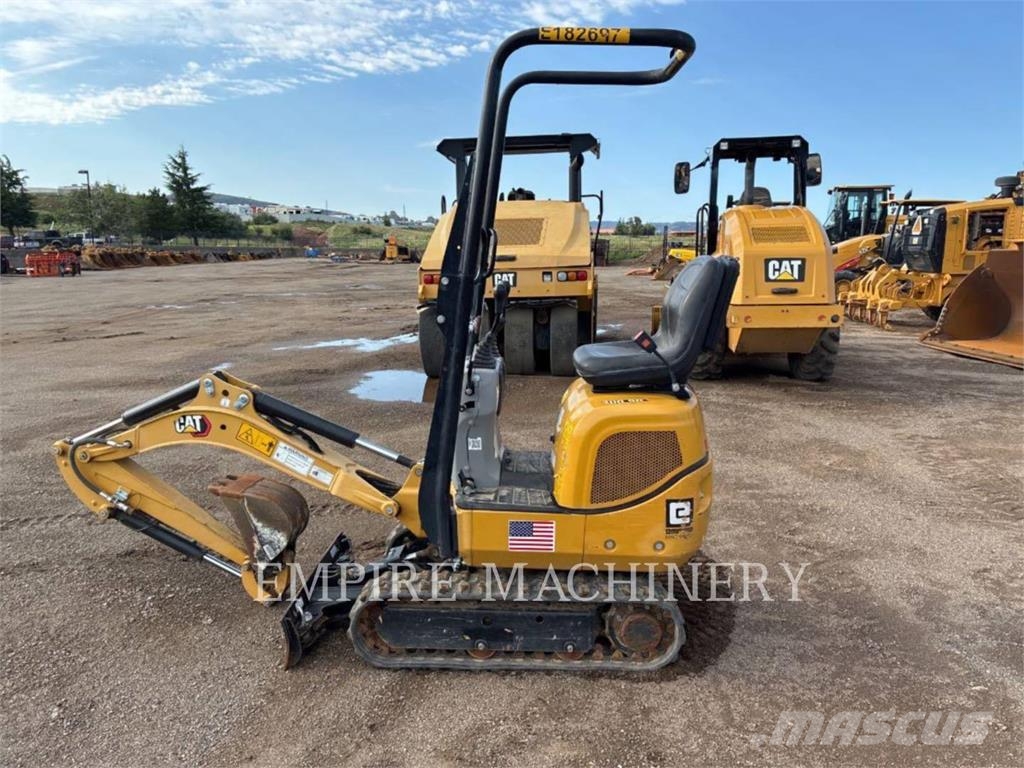 CAT 300.9D حفارات زحافة
