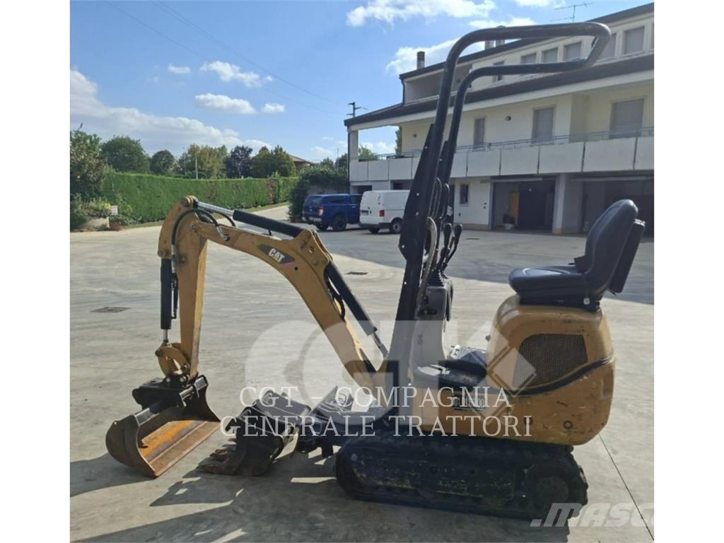 CAT 300.9D Crawler excavators