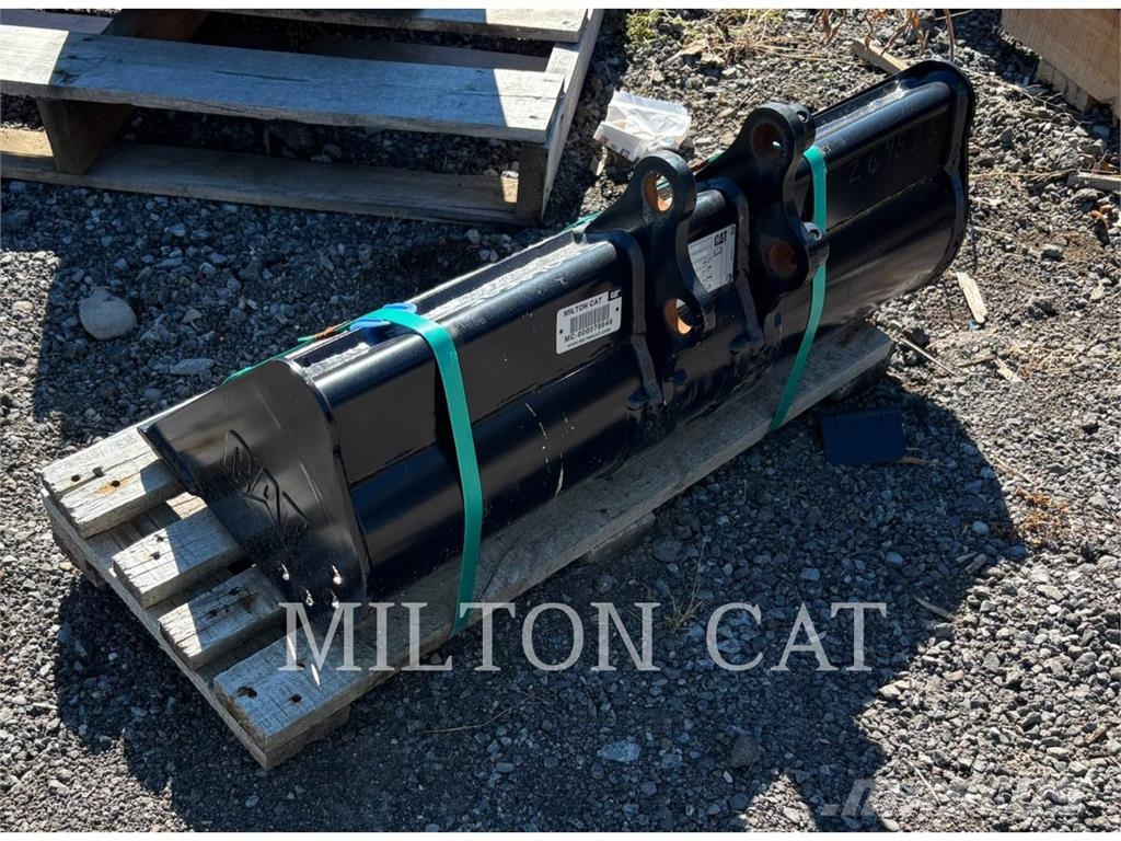 CAT 300.9D 27.6 DC BUCKET Cucharones
