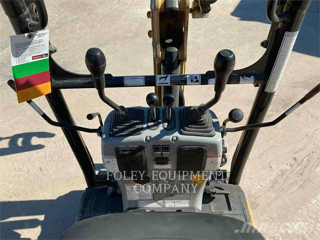 CAT 300.9DSO 大型油圧ショベル12t以上（パワーショベル・ユンボ）