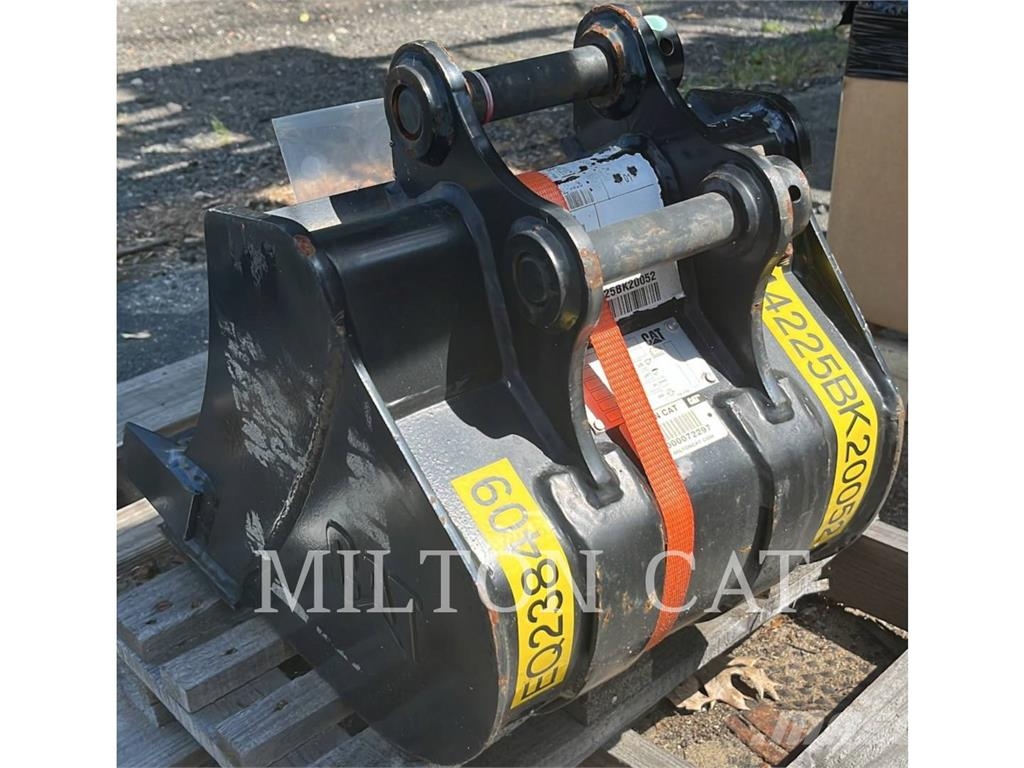 CAT 301 16INCH DIG BUCKET دلاء