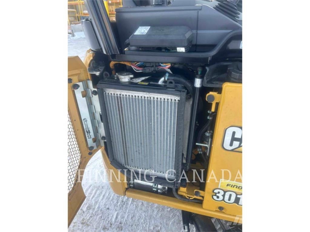CAT 301.5-05 Bagri goseničarji