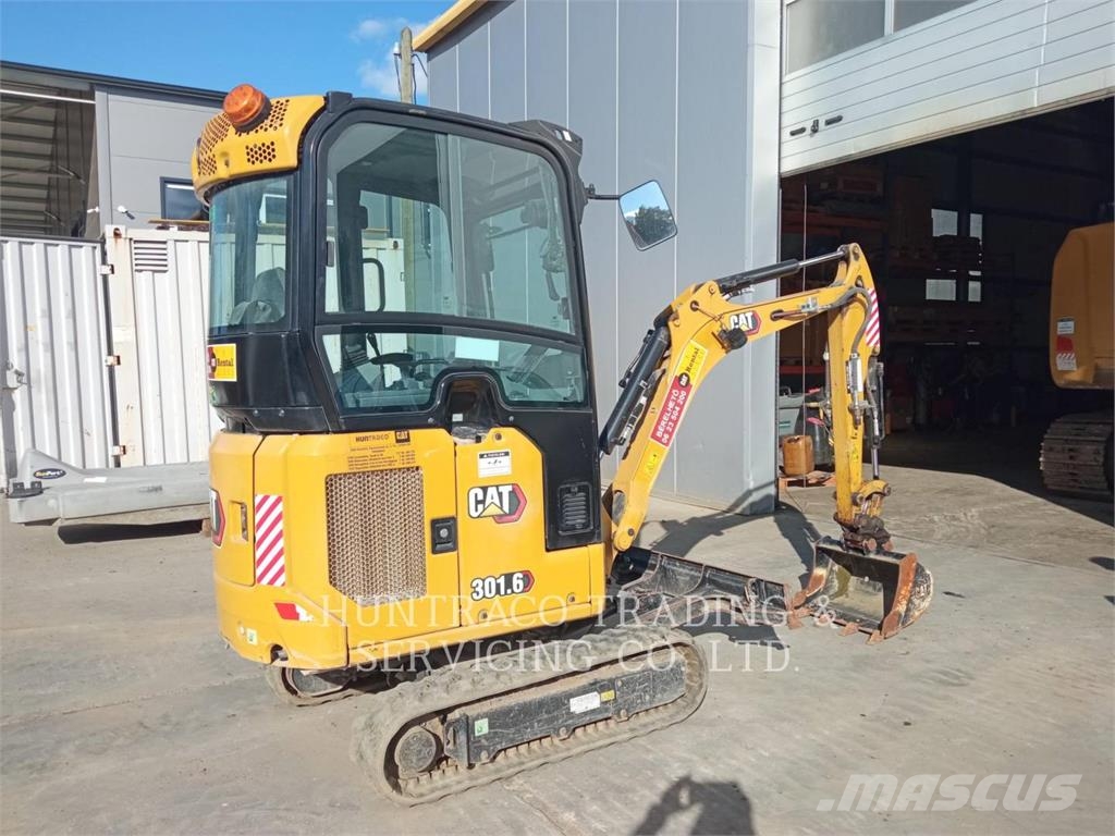 CAT 301.6-05 Bageri guseničari