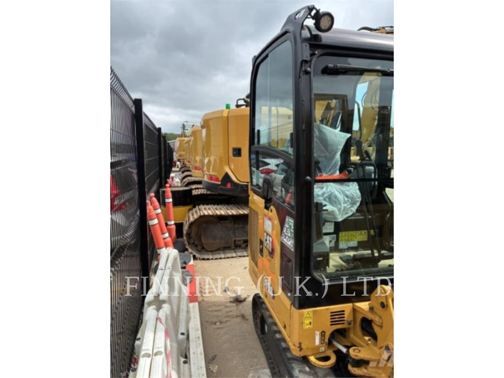 CAT 301.6 05A Excavatoare pe șenile