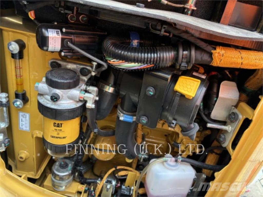 CAT 301.6 05A Excavatoare pe șenile