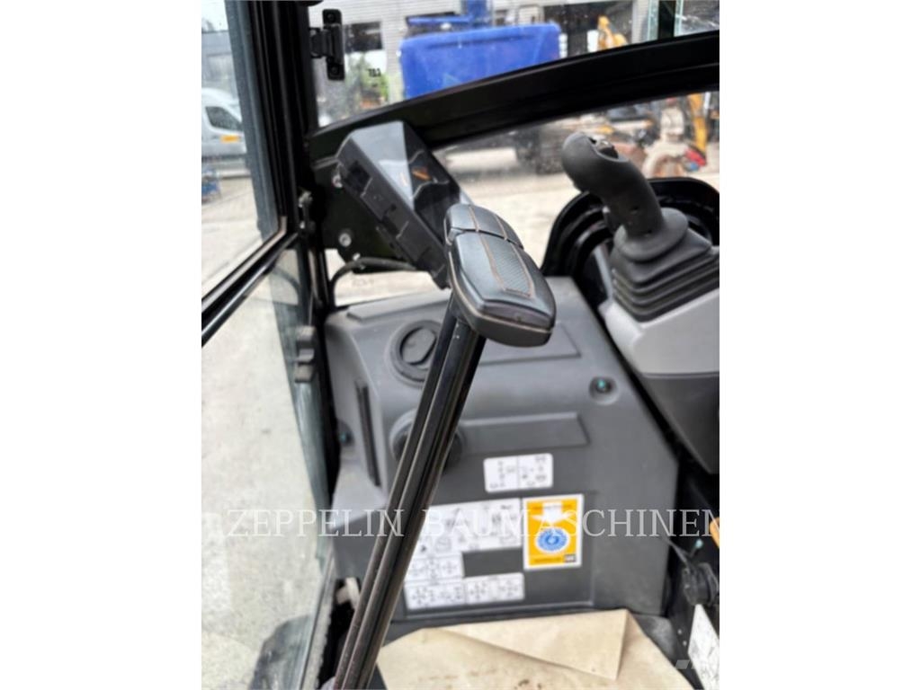 CAT 301.6-05A Escavatori cingolati