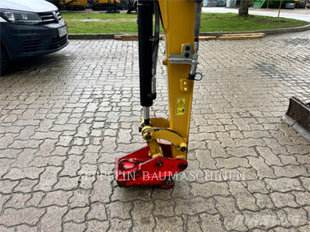 CAT 301.6-05A Bagri goseničarji