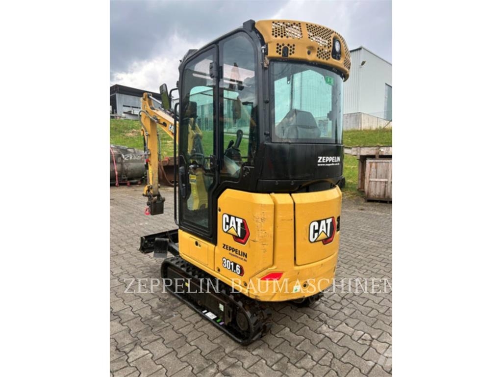 CAT 301.6-05A Pelle sur chenilles