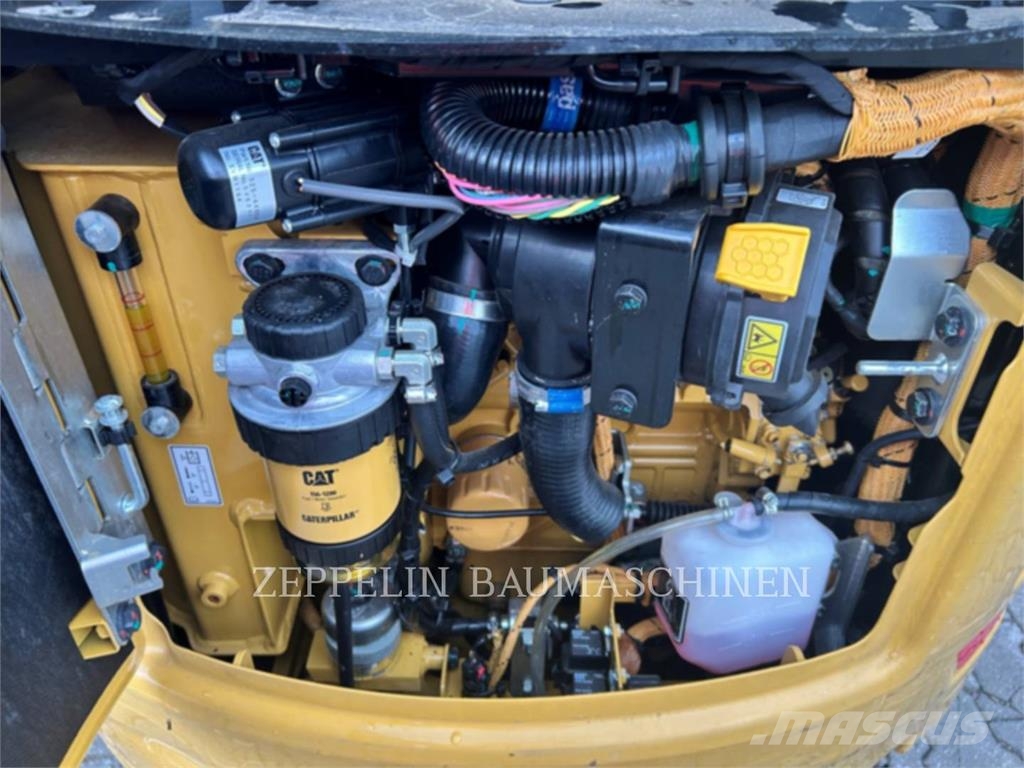 CAT 301.6-05A Pelle sur chenilles