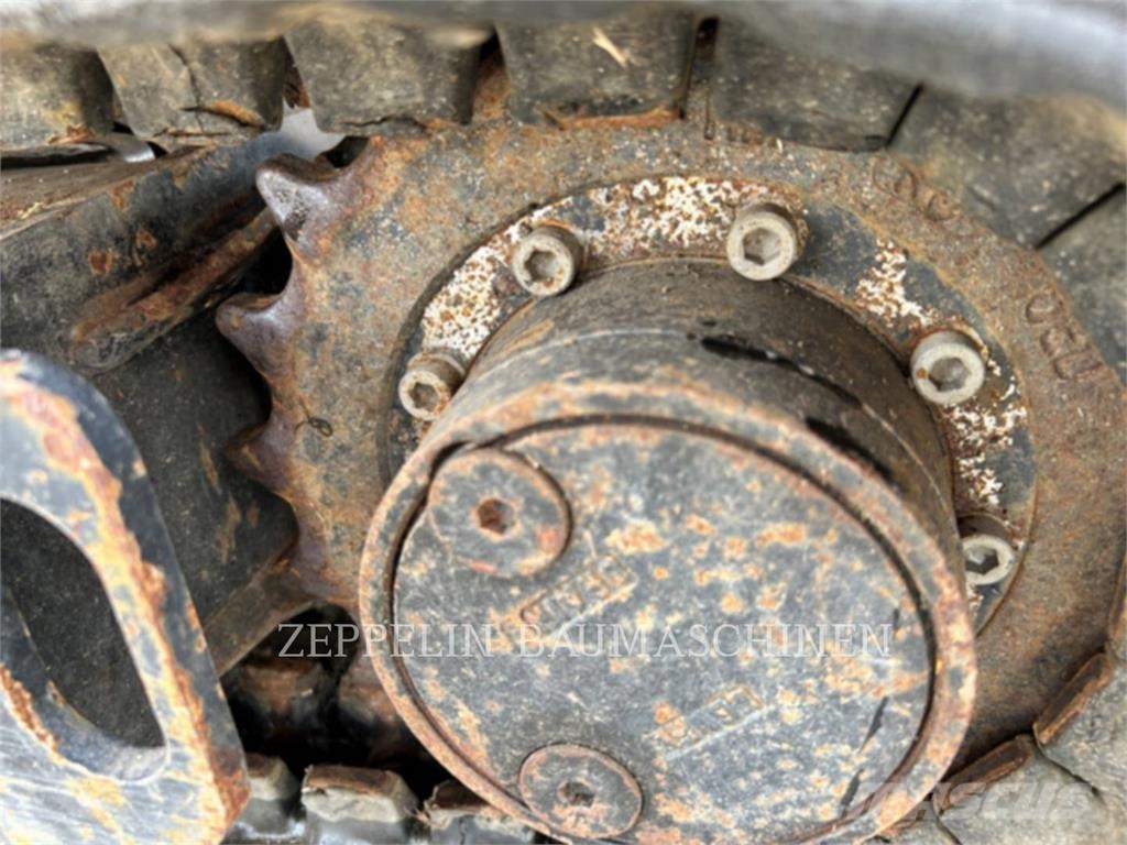 CAT 301.6-05A Bagri goseničarji