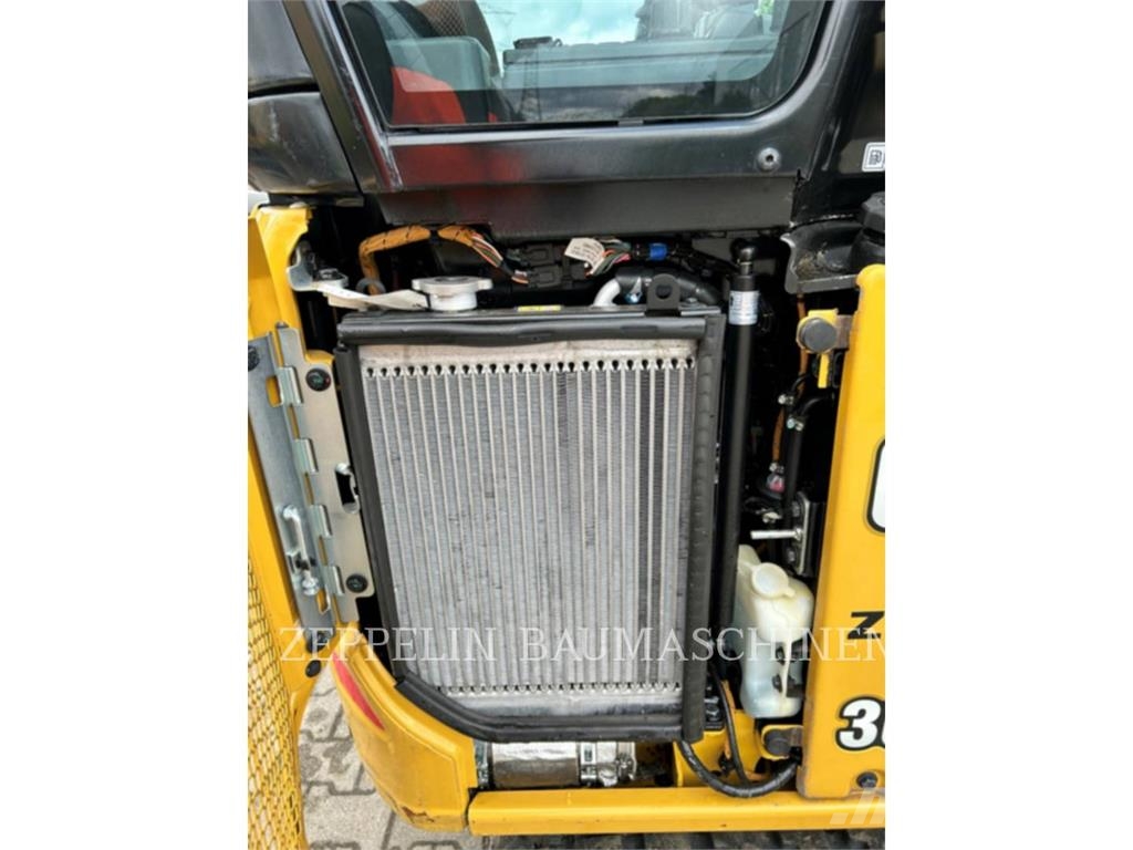 CAT 301.6-05A Bagri goseničarji