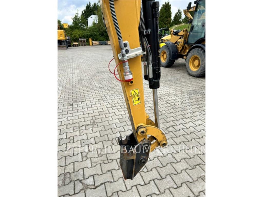 CAT 301.6-05A Bagri goseničarji