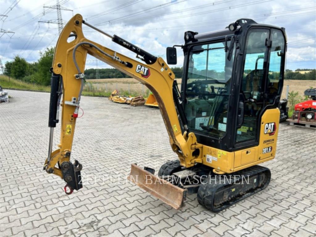 CAT 301.6-05A Bagri goseničarji
