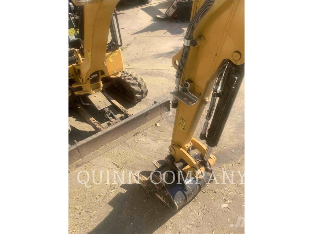 CAT 301.7 Pásová rýpadla