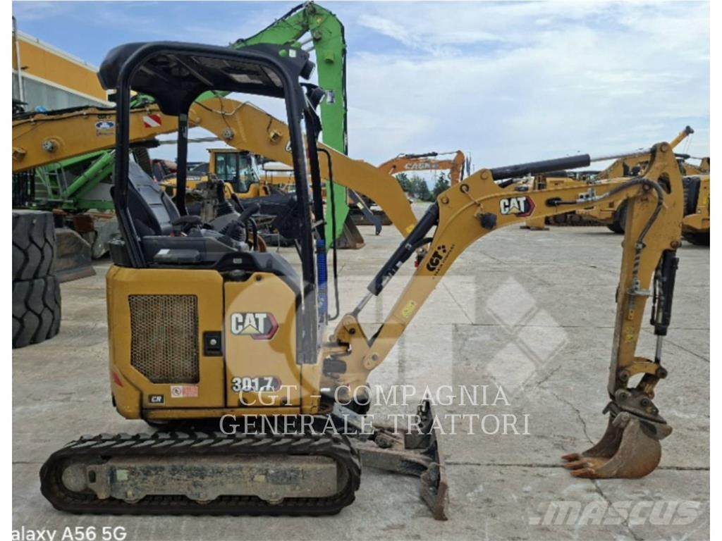 CAT 301.7 履带挖掘机
