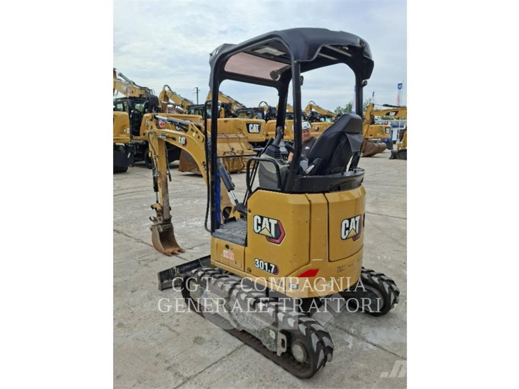 CAT 301.7 履带挖掘机
