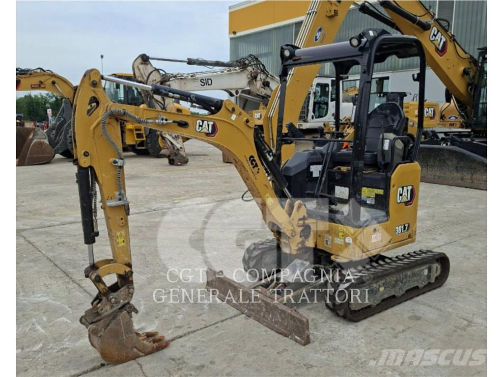 CAT 301.7 履带挖掘机