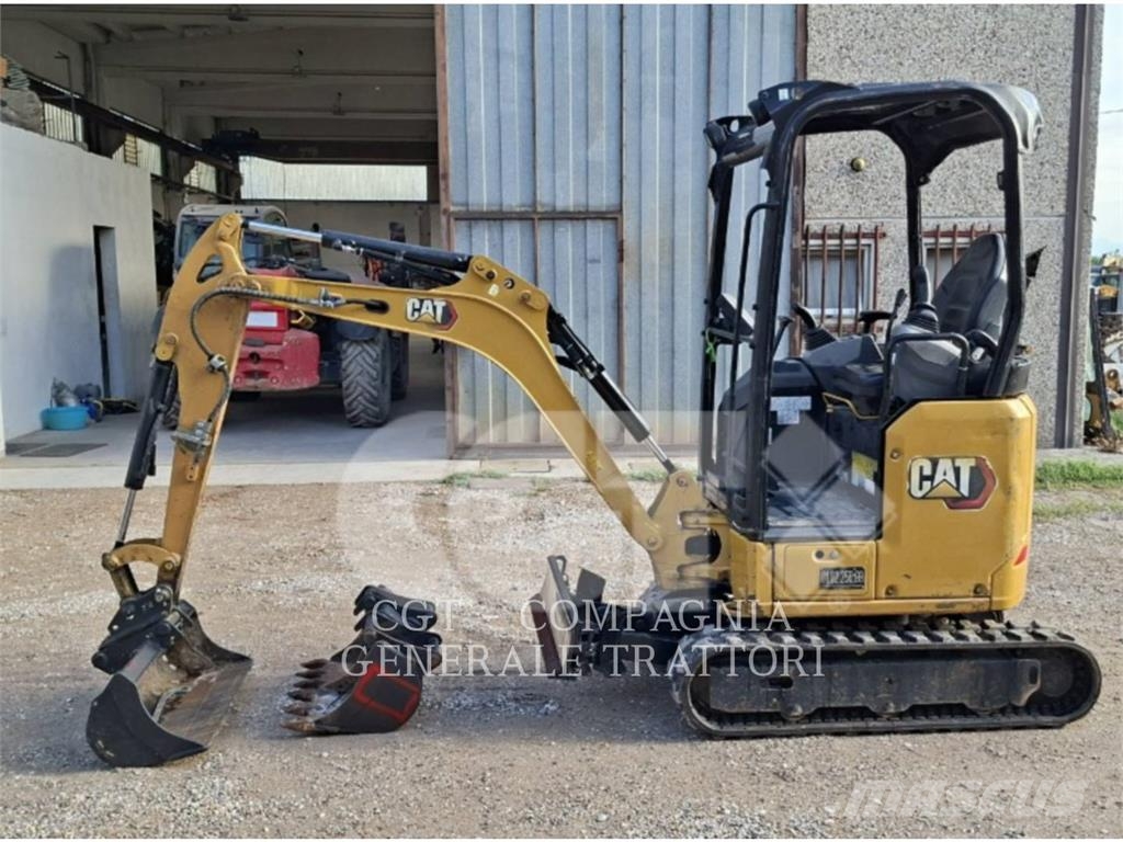 CAT 301.7 Bagri goseničarji