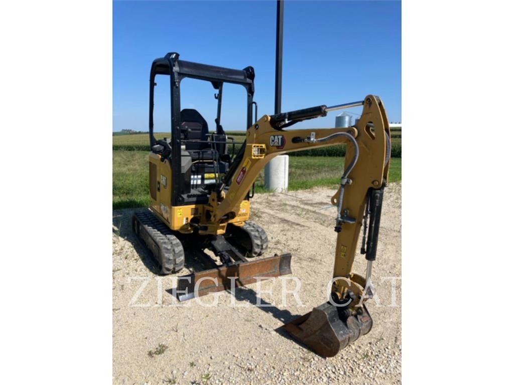 CAT 301.7 Εκσκαφείς με ερπύστριες