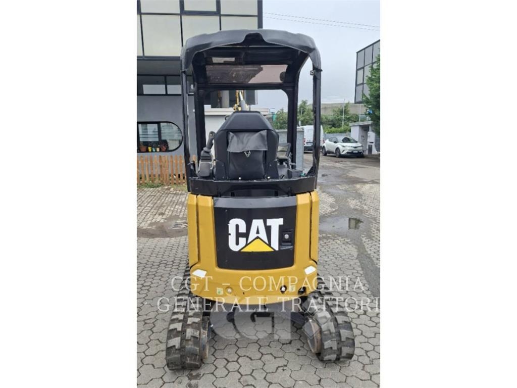 CAT 301.7 Roomikekskavaatorid