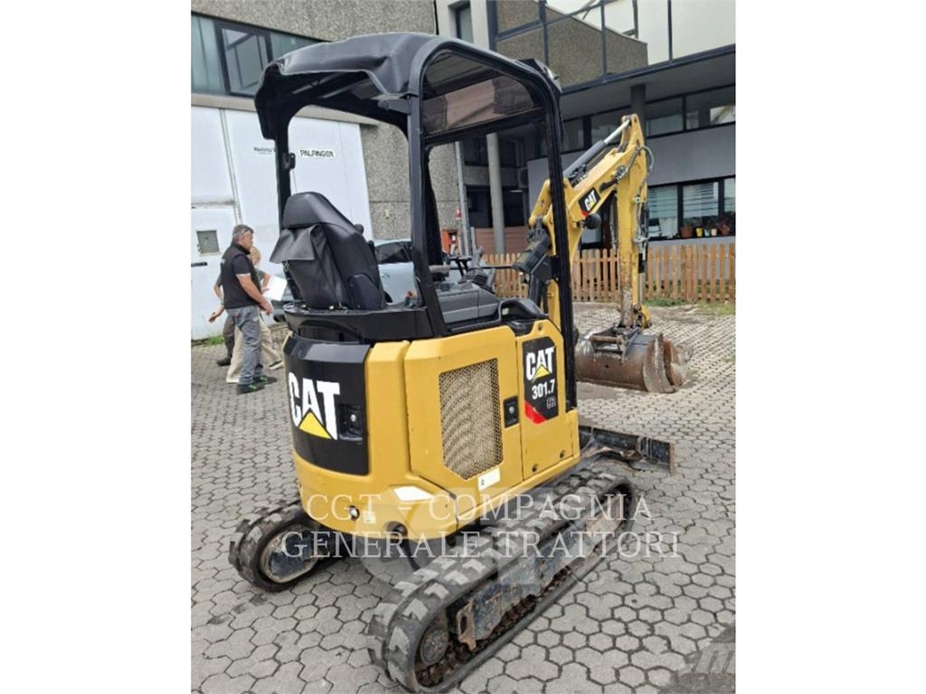 CAT 301.7 Roomikekskavaatorid