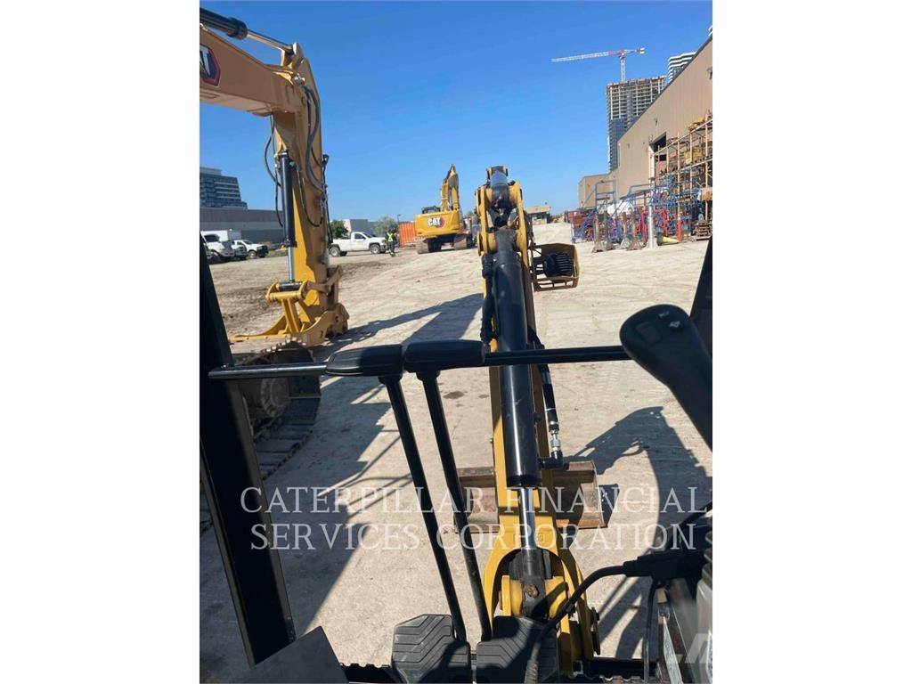 CAT 301.7-05A CR Pásová rýpadla