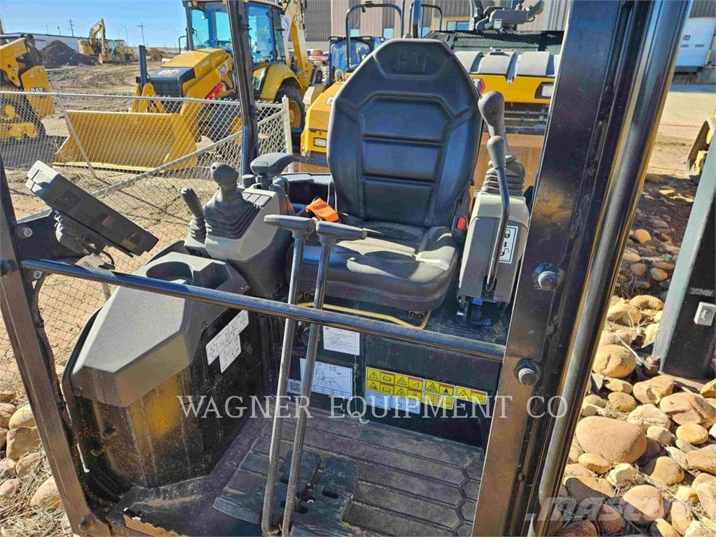 CAT 301.705CR Escavatori cingolati
