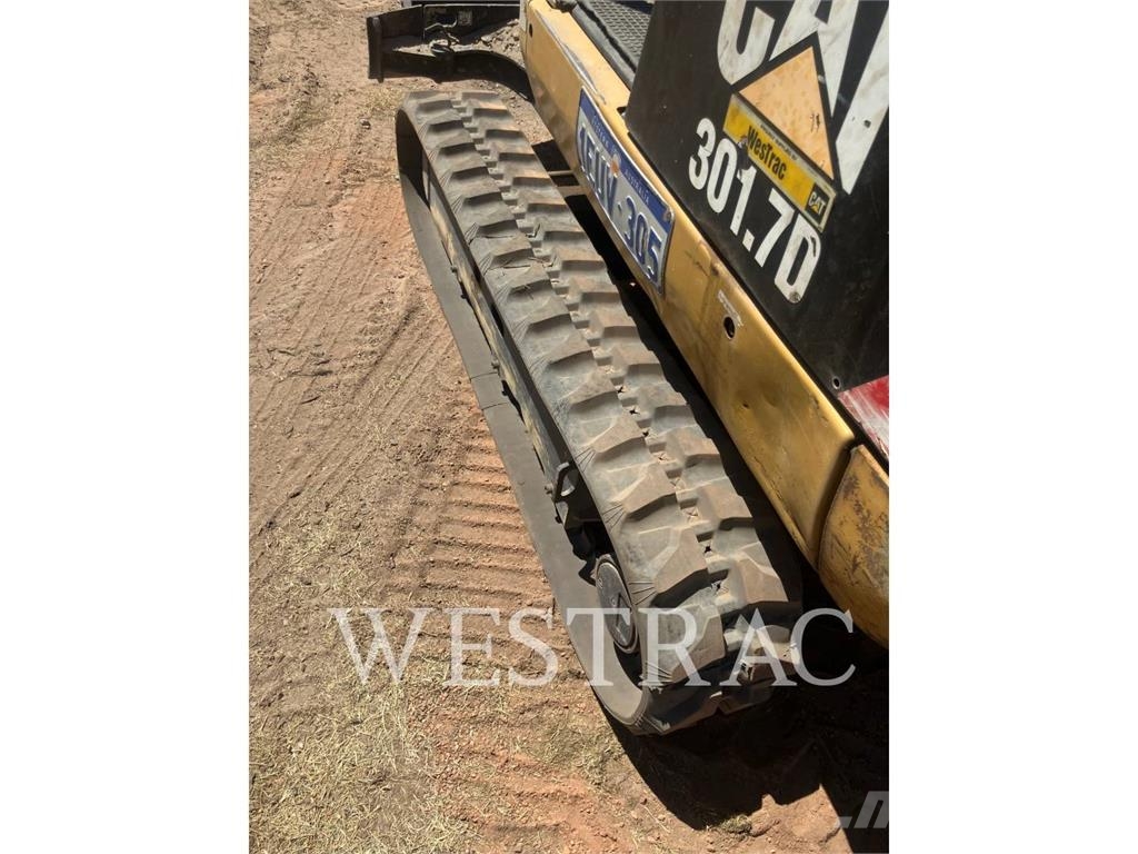 CAT 301.7D حفارات زحافة