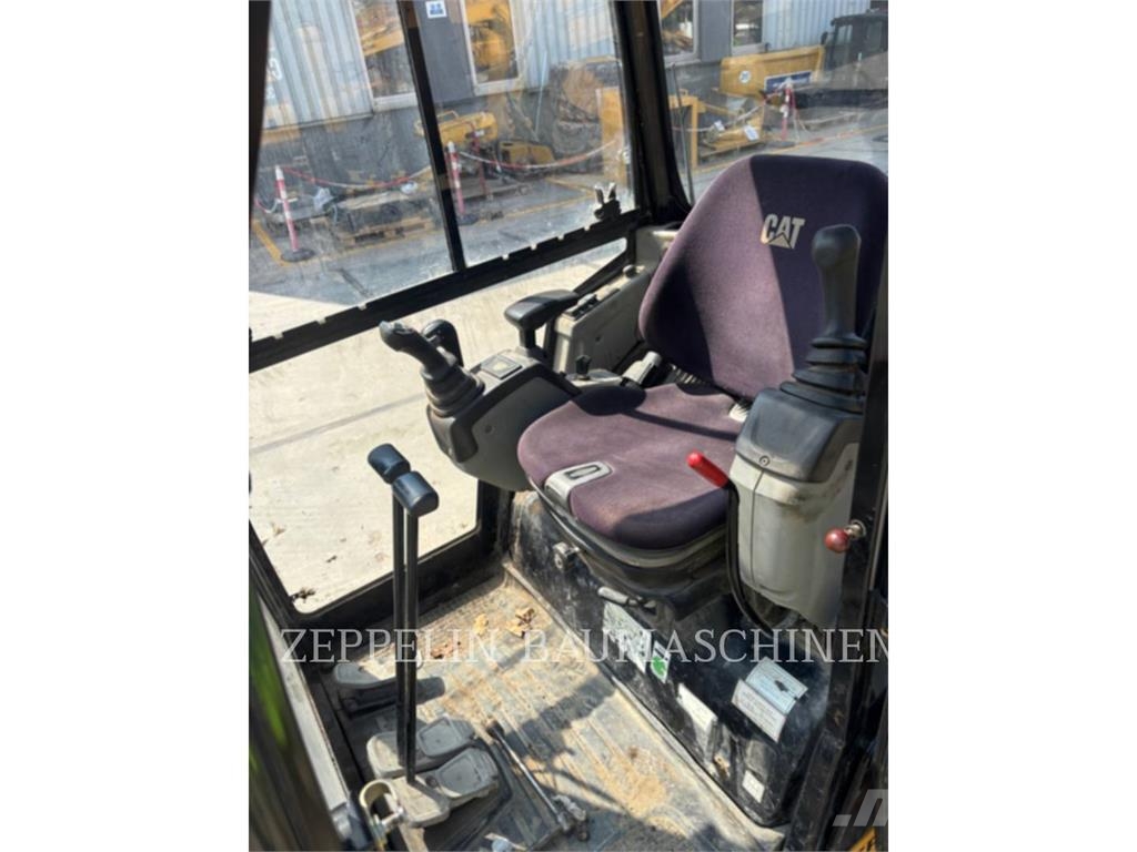 CAT 301.7D Raupenbagger