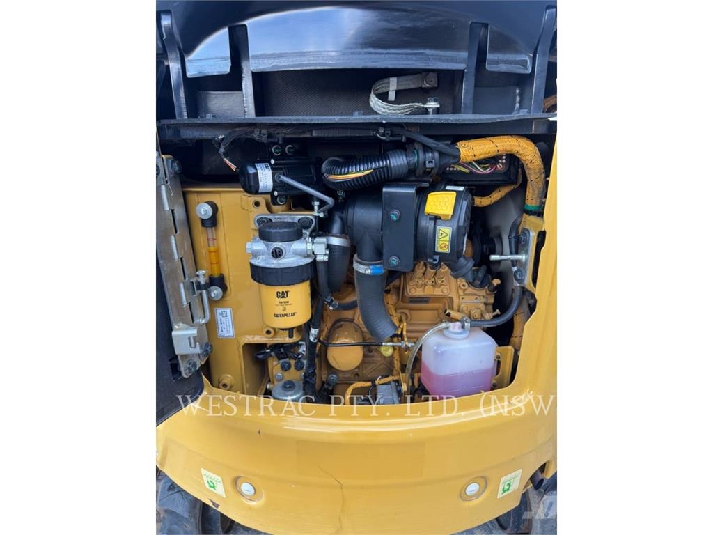 CAT 301.8 Εκσκαφείς με ερπύστριες