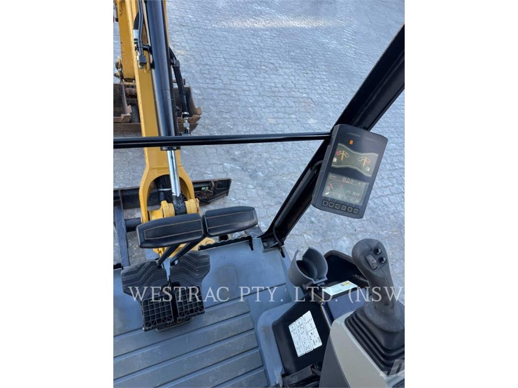 CAT 301.8 Εκσκαφείς με ερπύστριες