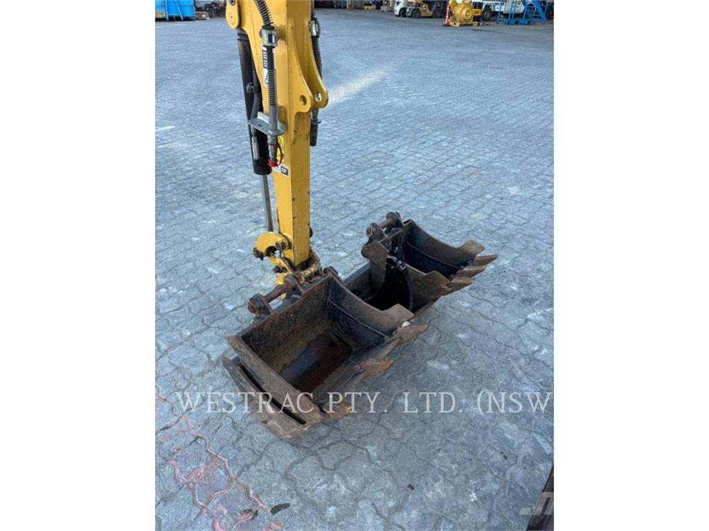 CAT 301.8 Εκσκαφείς με ερπύστριες