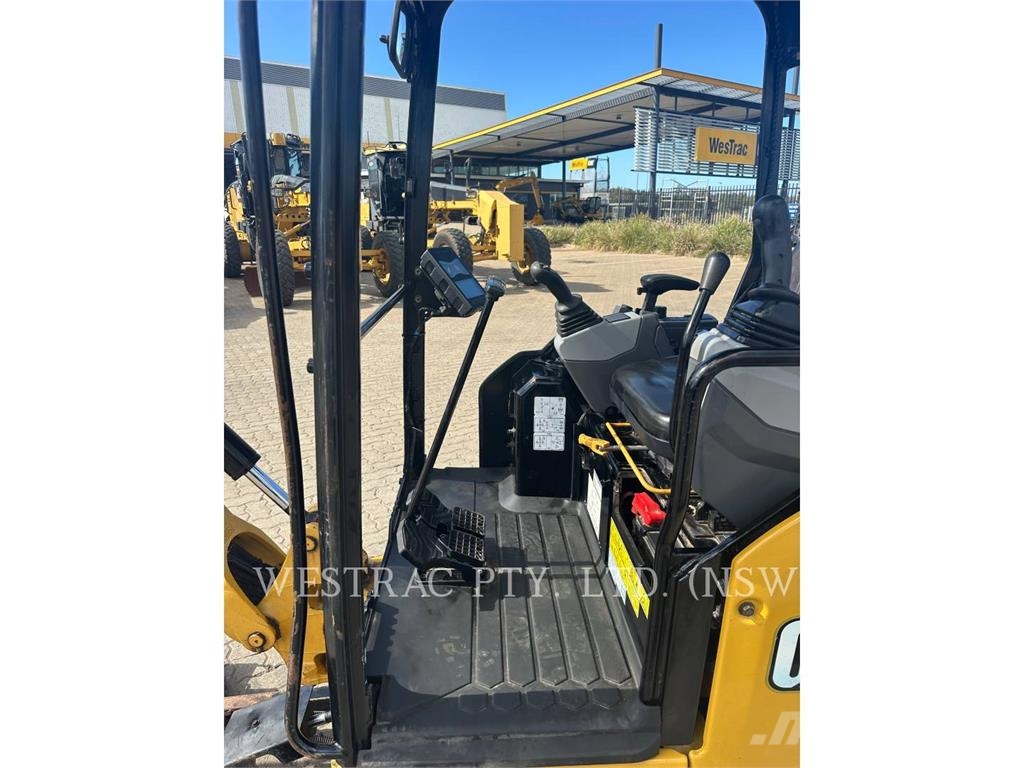 CAT 301.8 Excavadoras sobre orugas