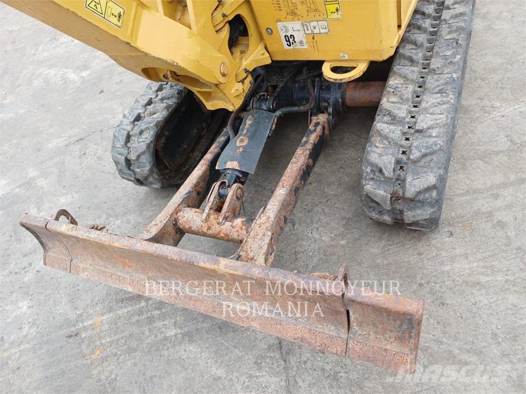 CAT 301.8-05 Vikšriniai ekskavatoriai