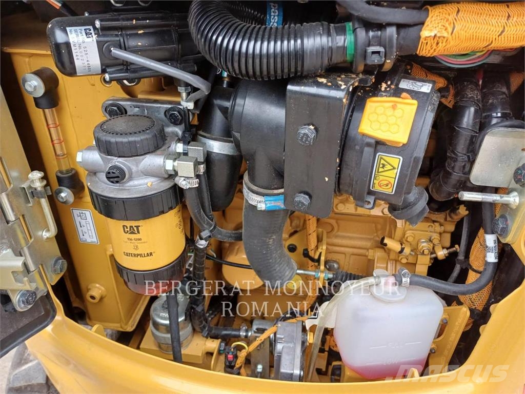 CAT 301.8-05 Vikšriniai ekskavatoriai