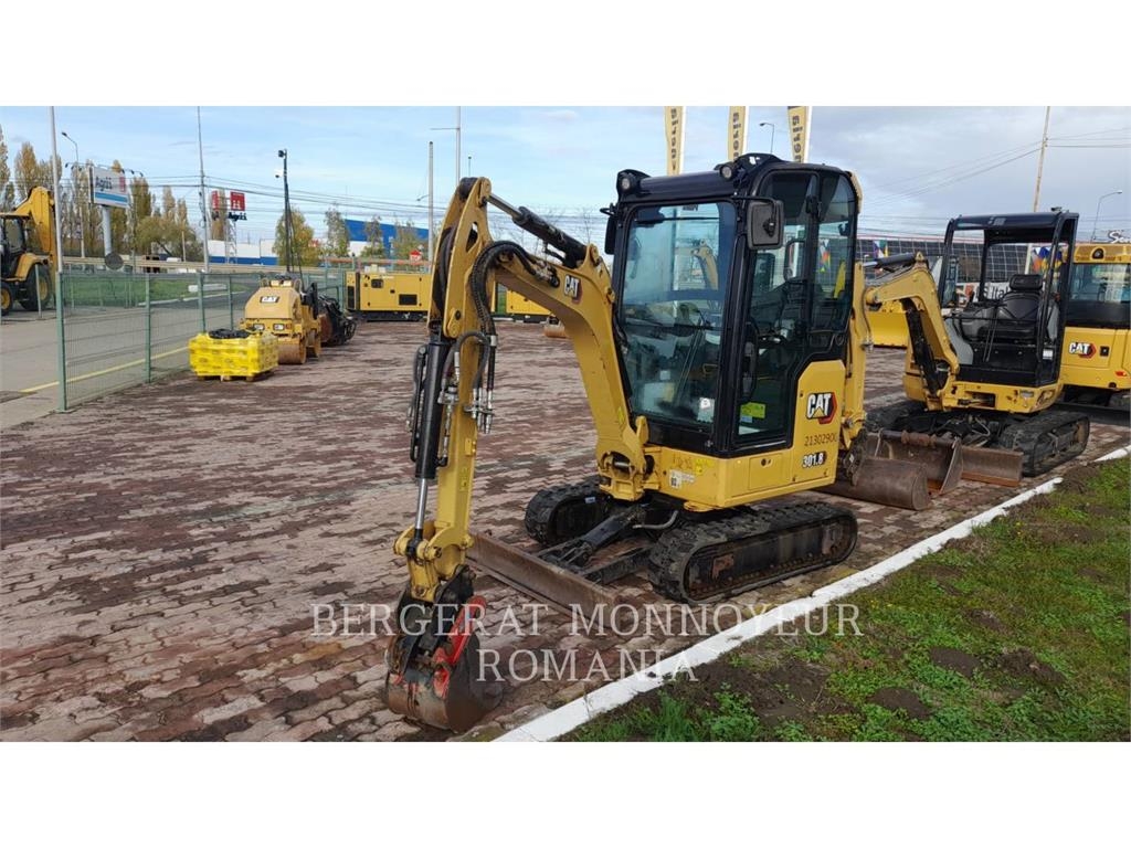CAT 301.8-05 Vikšriniai ekskavatoriai