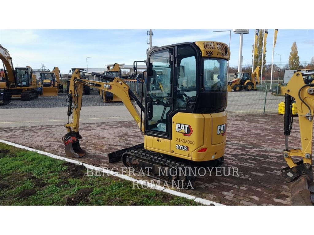 CAT 301.8-05 Vikšriniai ekskavatoriai