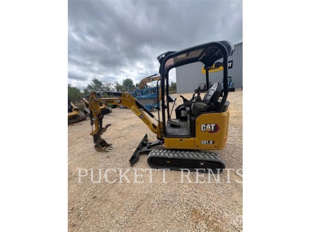 CAT 301.8-05 Εκσκαφείς με ερπύστριες