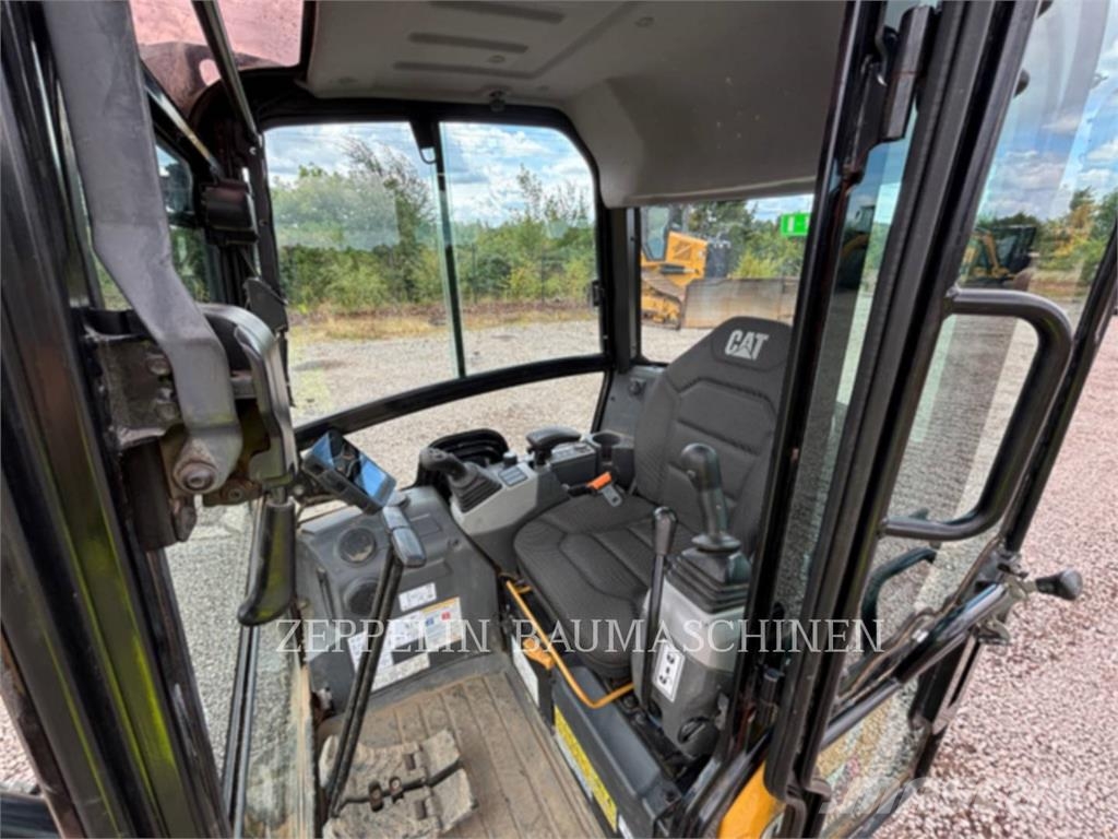 CAT 301.8-05A Raupenbagger