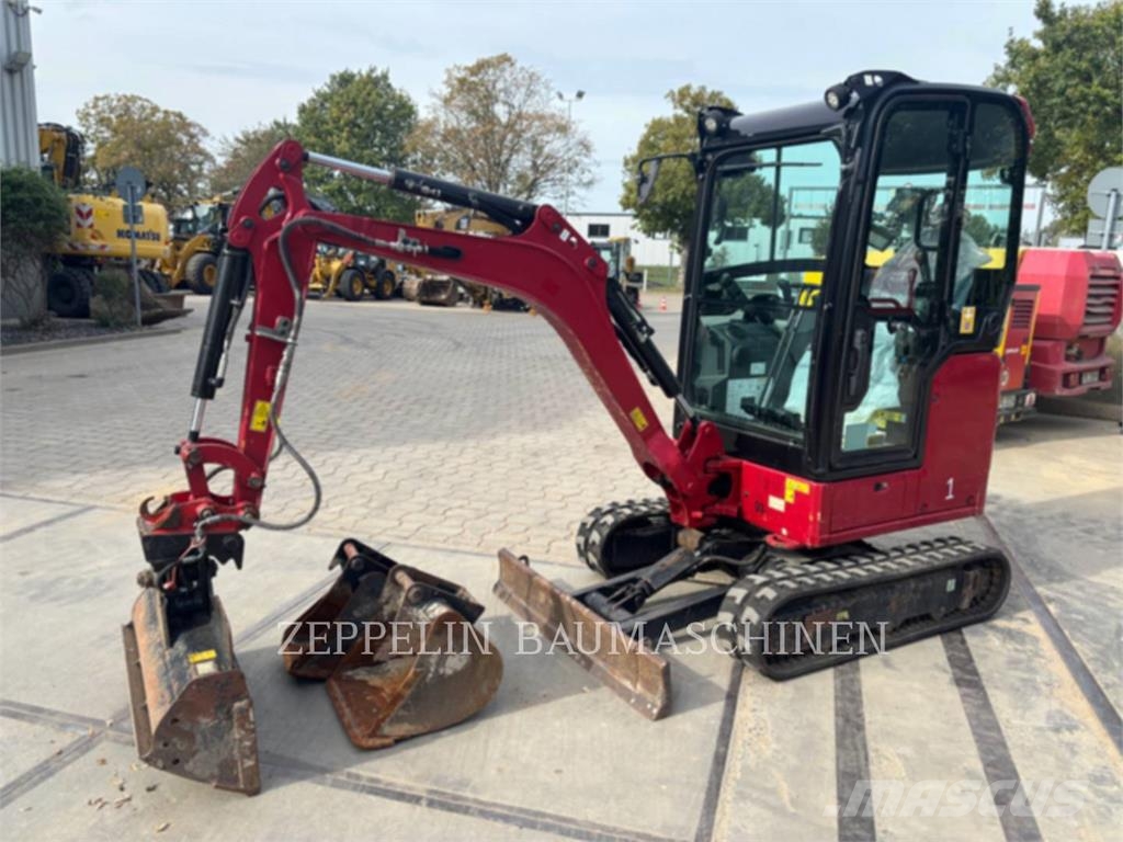 CAT 301.8-05A Vikšriniai ekskavatoriai