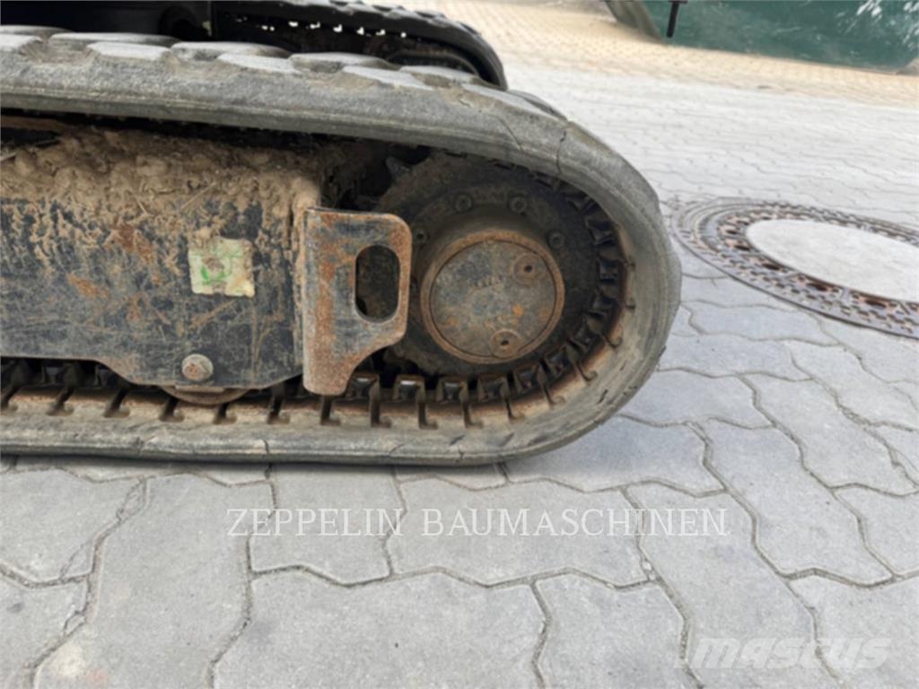 CAT 301.8-05A Bagri goseničarji