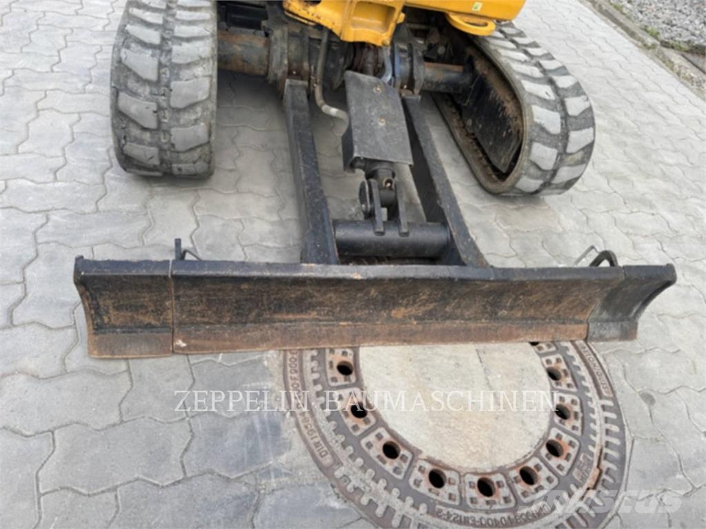 CAT 301.8-05A Bagri goseničarji