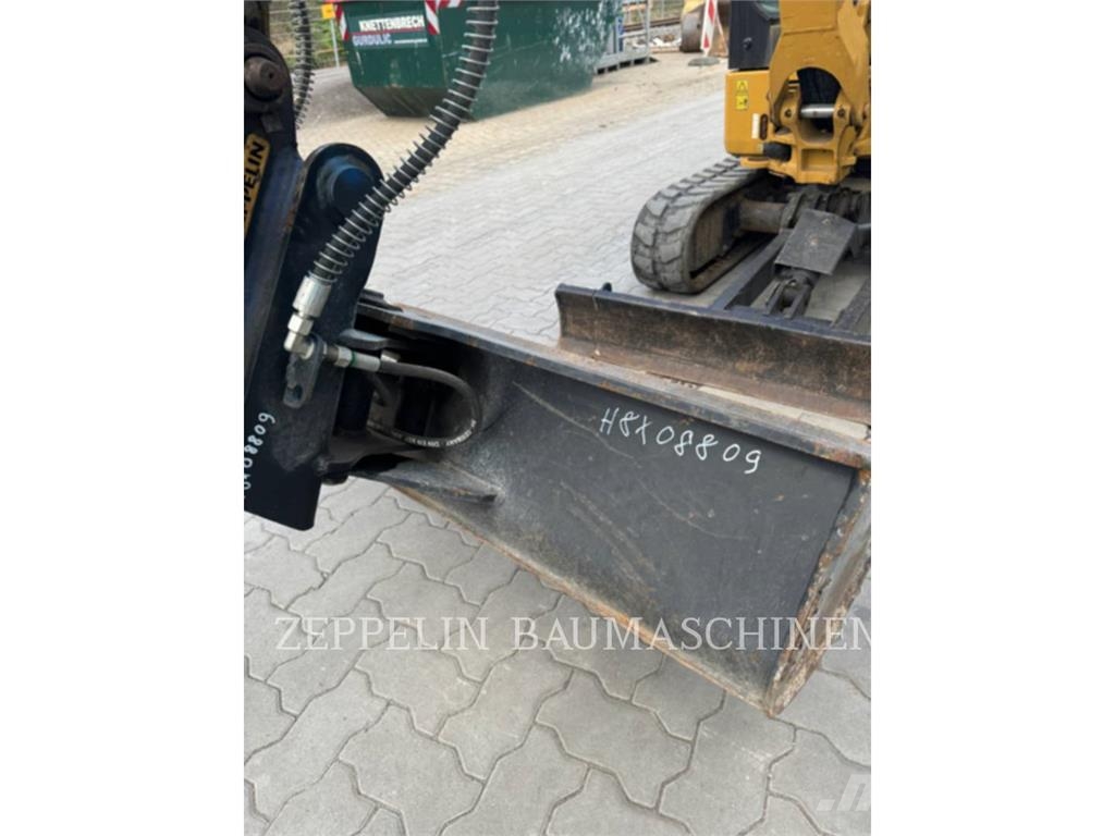 CAT 301.8-05A Bagri goseničarji