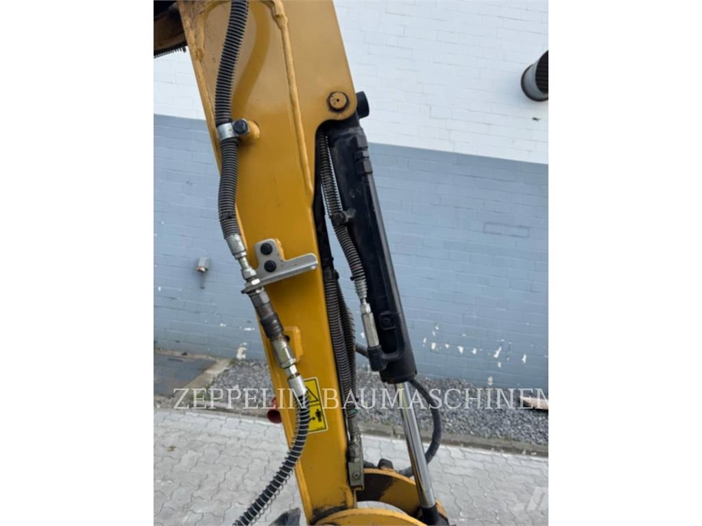 CAT 301.8-05A Bagri goseničarji