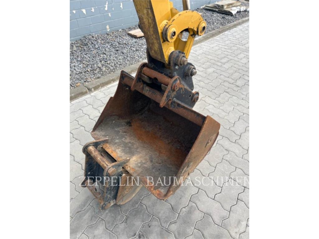 CAT 301.8-05A Bagri goseničarji